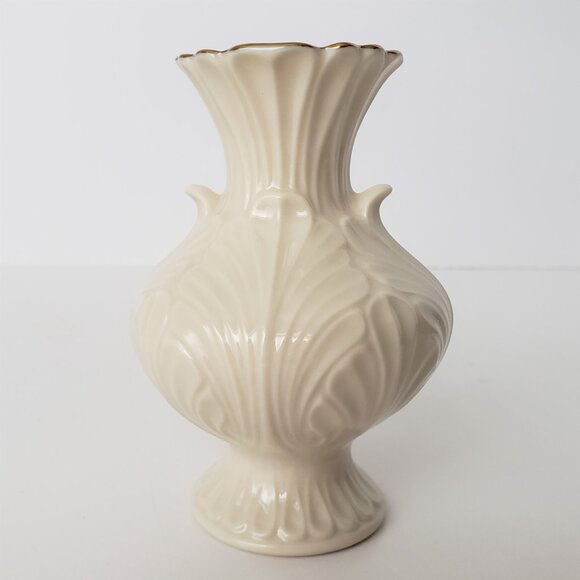 Lenox Porcelain Elfin Small Bud Vase Cream with Gold Trim Like New - Picture 5 of 6